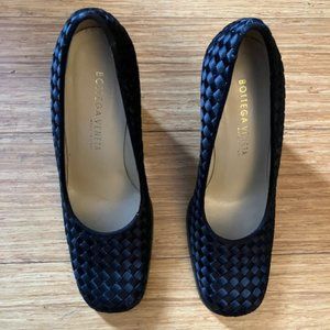 BOTTEGA VENETA luxury heels, black size 8- New never been worn outside.